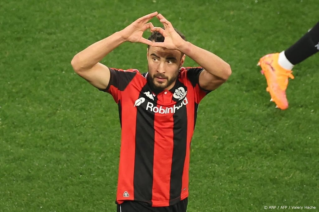 Feyenoord bevestigt komst middenvelder Vanhoutte