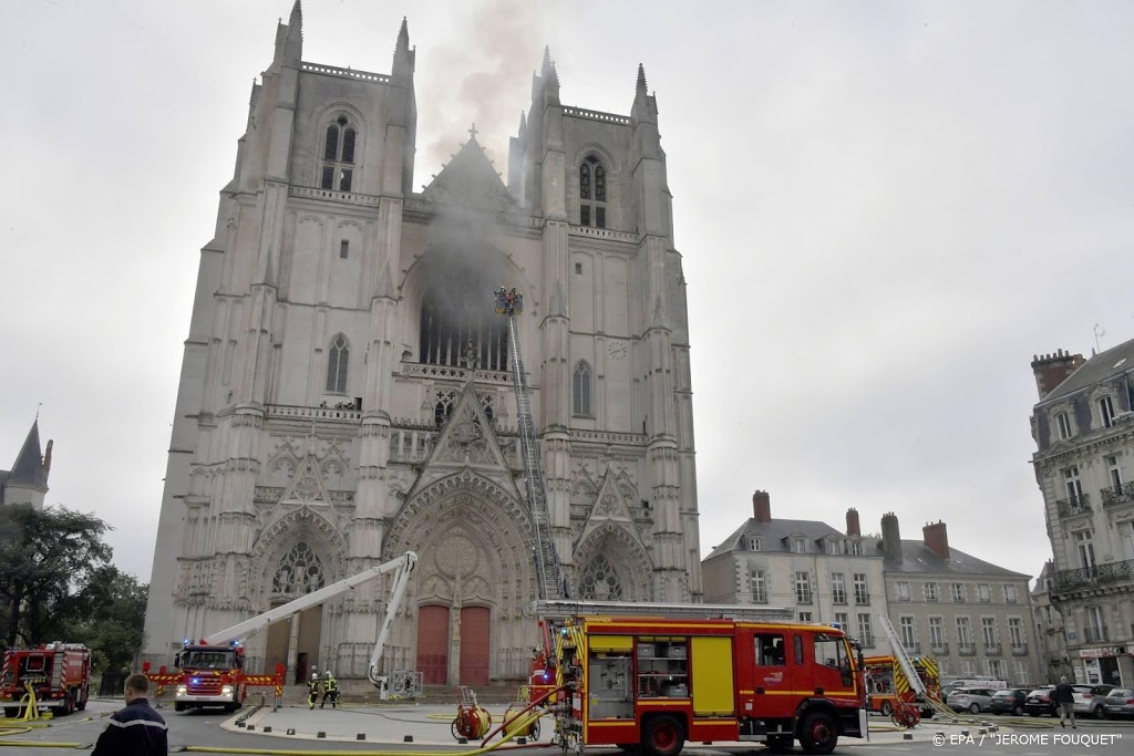 Arrestatie na brand in kathedraal Nantes