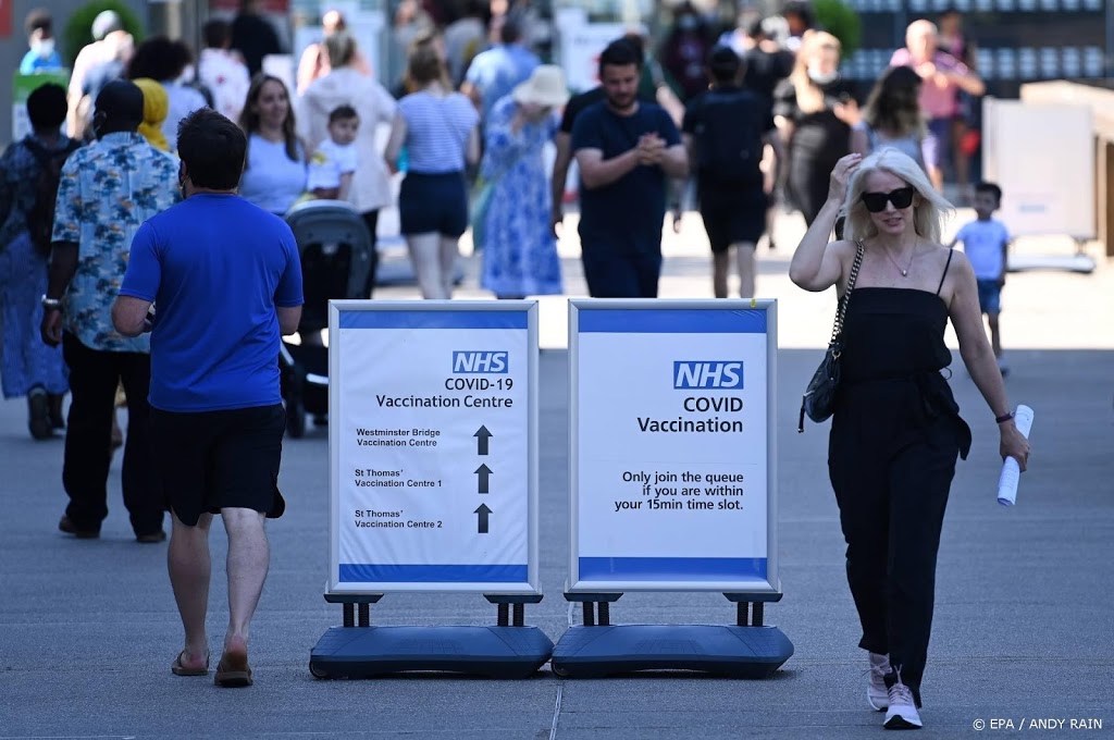 Britse werknemers zitten massaal thuis door 'pingdemic' 
