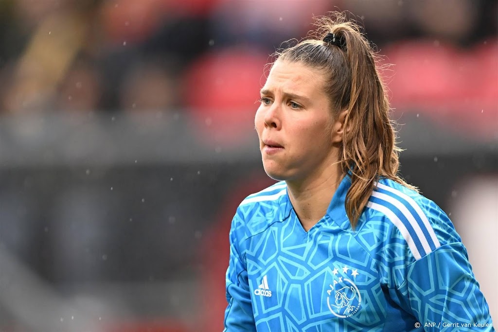 Oranje-keepster Kop vertrekt na zeven seizoenen bij Ajax