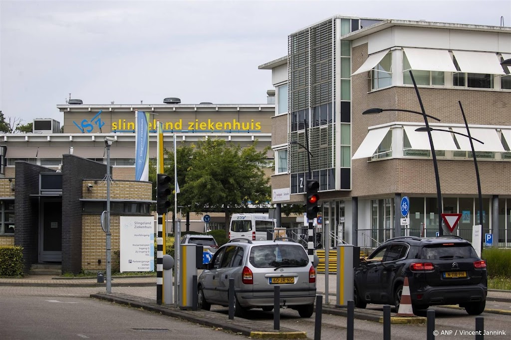 Slingeland Ziekenhuis start zorg weer op, operaties worden hervat