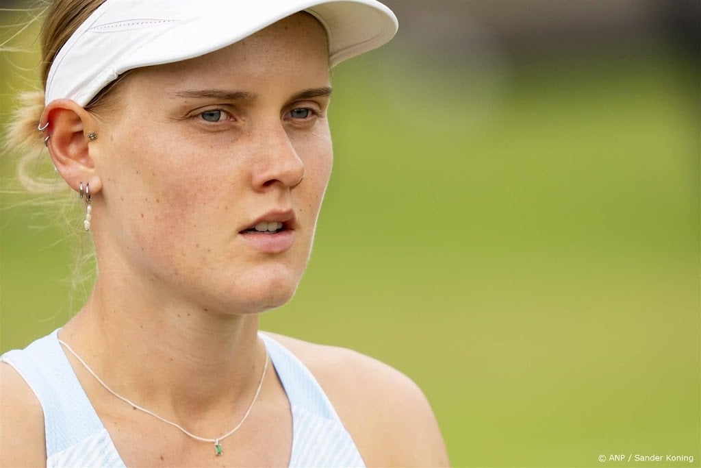 Tennisster Lamens geeft zege uit handen in kwartfinale Boedapest