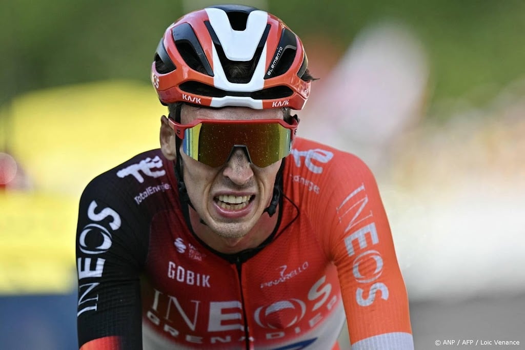 Arensman soleert naar zege in zware bergrit Tour de France