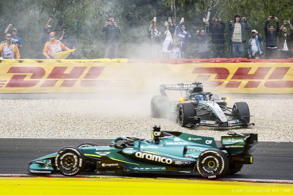 Britse F1-coureur Russell valt uit in eerste ronde van GP België 