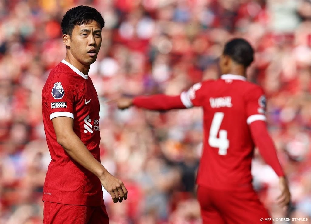 Liverpool wint na vroege achterstand en rode kaart van Bournemouth