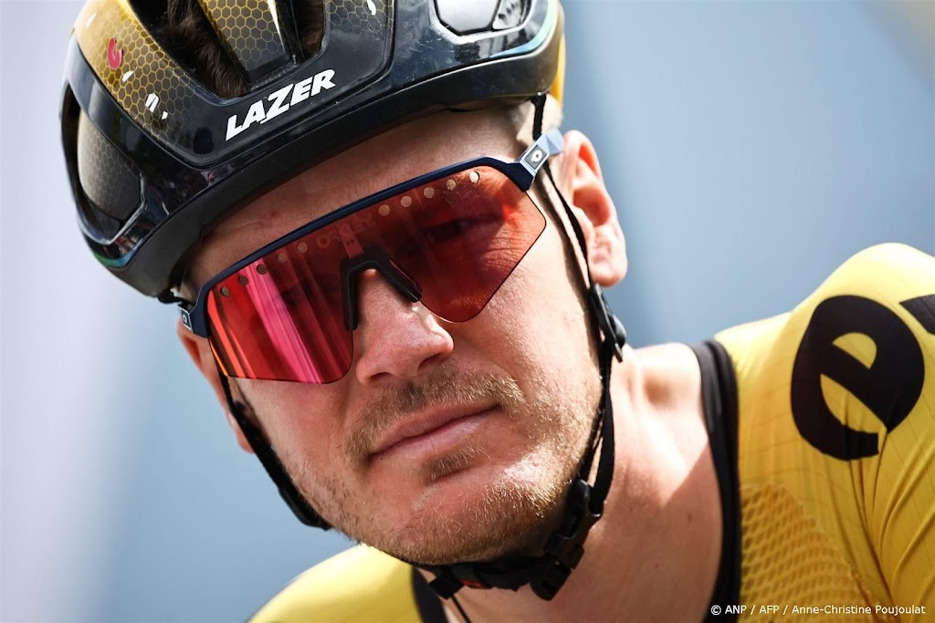 Van Baarle houdt breuk in heup over aan val in Vuelta