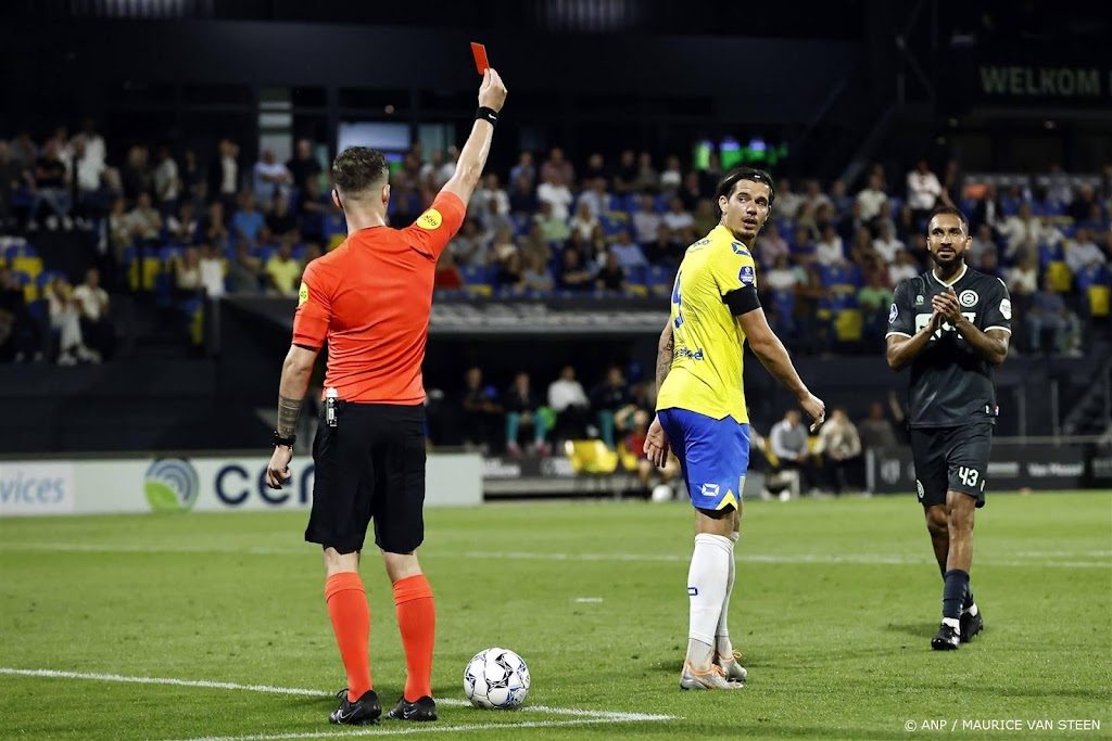 Twee duels schorsing RKC'er Zawada voor 'kopstoot' naar Vaessen