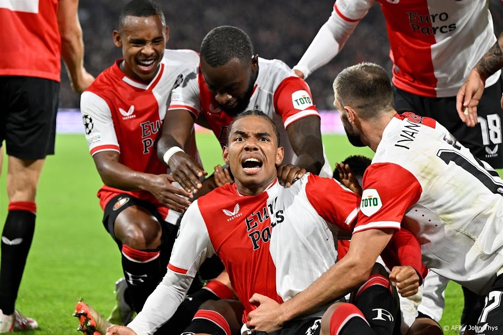 Feyenoord verslaat Celtic in De Kuip bij start Champions League