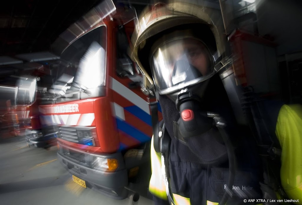 Grote brand in loods Roosendaal