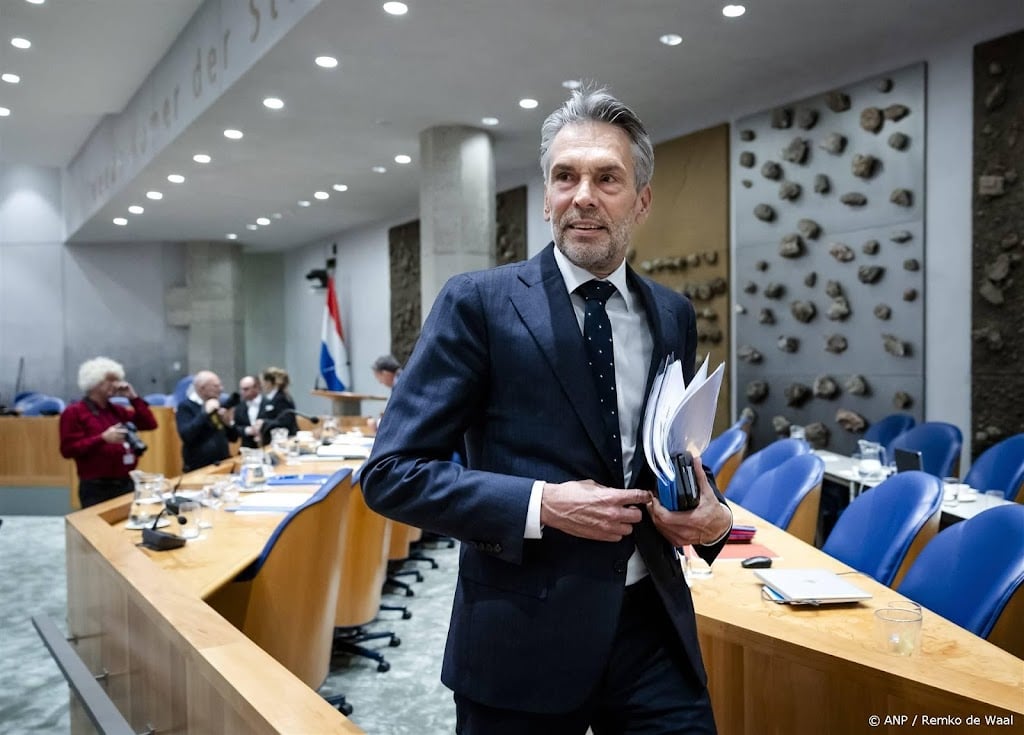 Schoof moet crisiswet verdedigen op tweede dag beschouwingsdebat