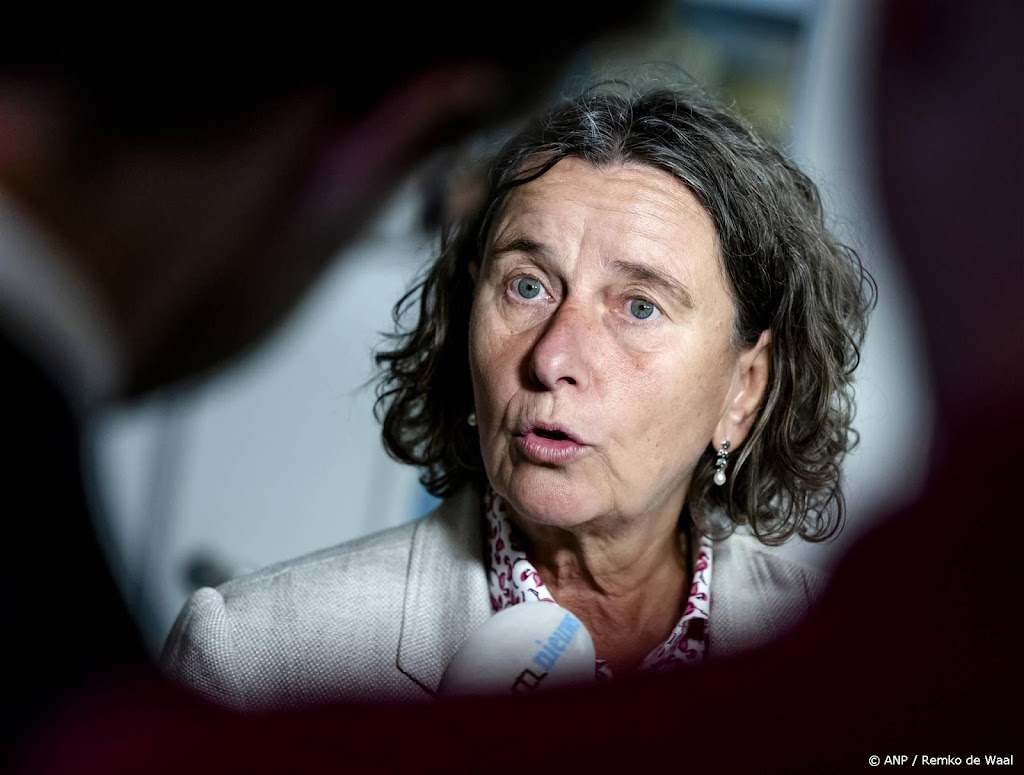Faber deelt adviezen over opt-out nog niet met de Kamer