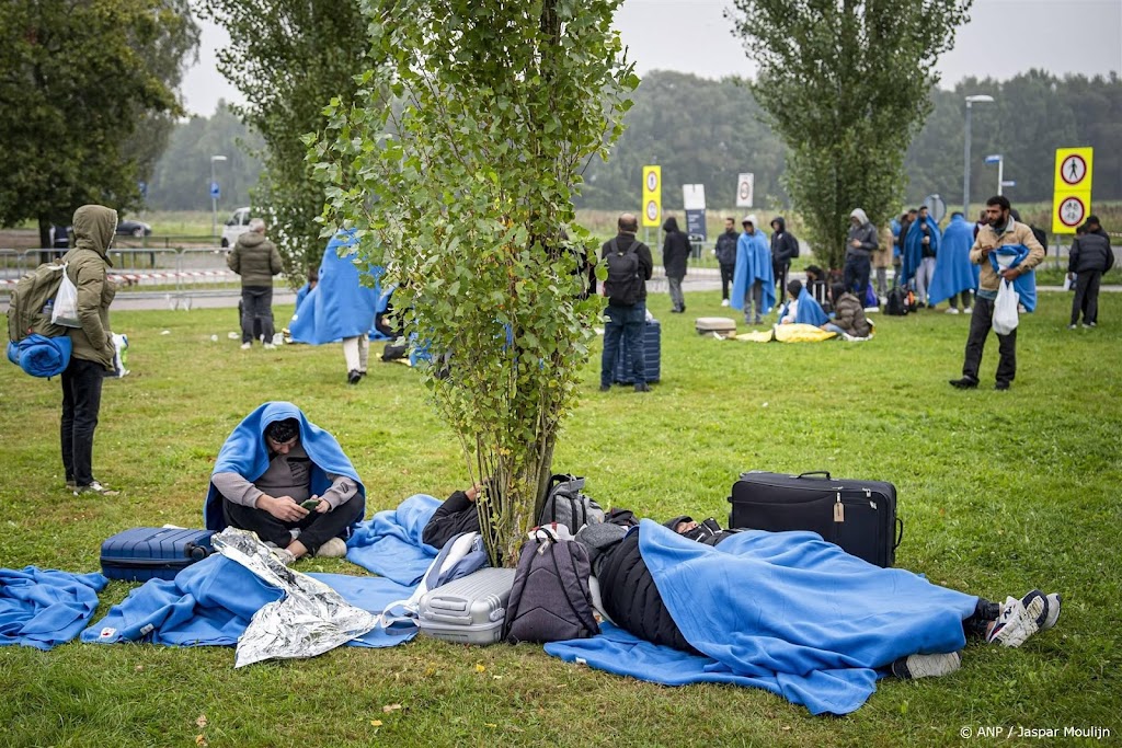 Ambtenaren zien geen ruimte voor asielcrisismaatregelen