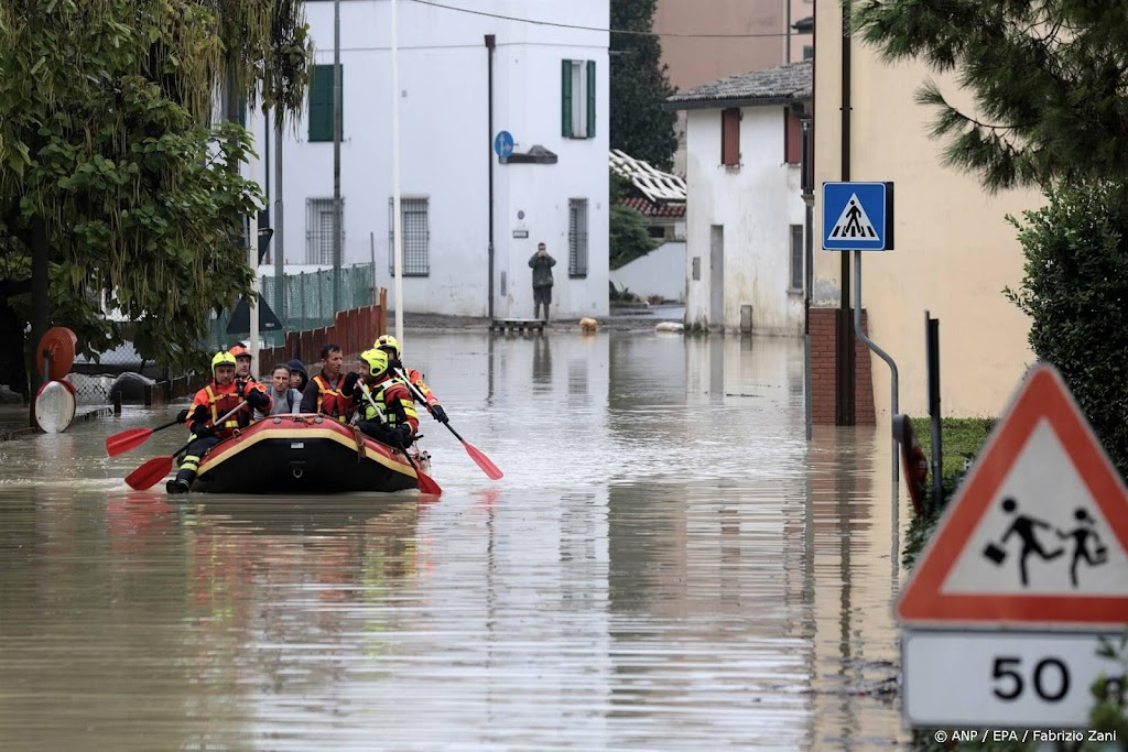 Von der Leyen zegt miljardensteun toe na overstromingen