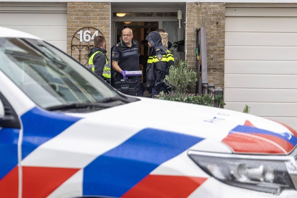Politie zegt niets over identiteit overleden personen in Alkmaar
