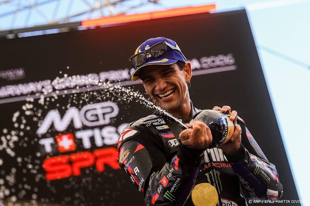 Martín herovert in MotoGP met winst sprintrace in Oostenrijk
