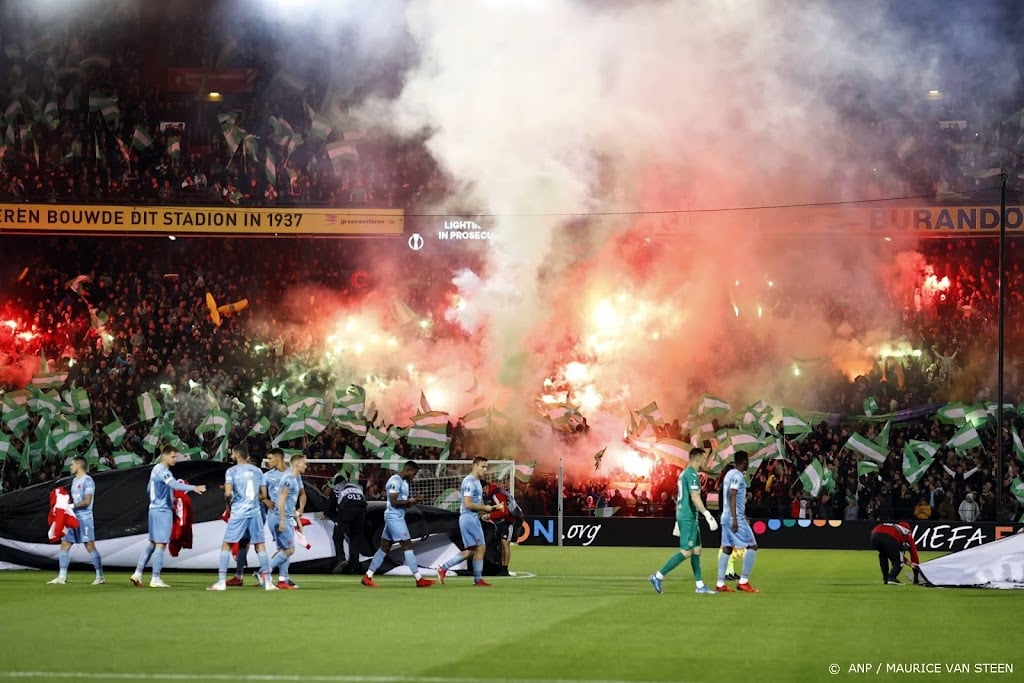 UEFA legt Feyenoord voor vierde keer boete op 