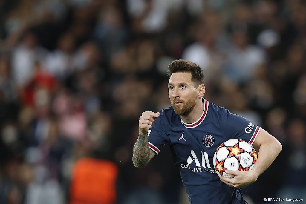 Messi redt Paris SG met twee treffers in duel met Leipzig 