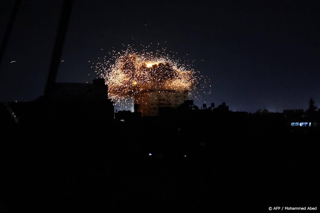 Media: ruim 30 doden bij Israëlische luchtaanvallen op Rafah