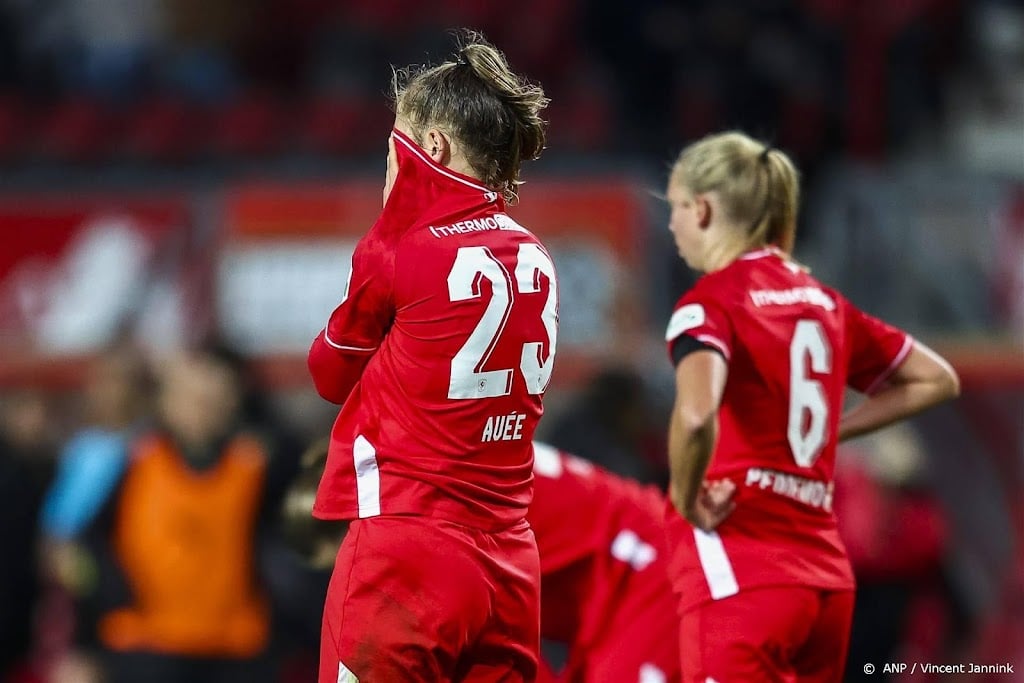 Voetbalsters FC Twente lopen CL mis, maar zien achterban groeien