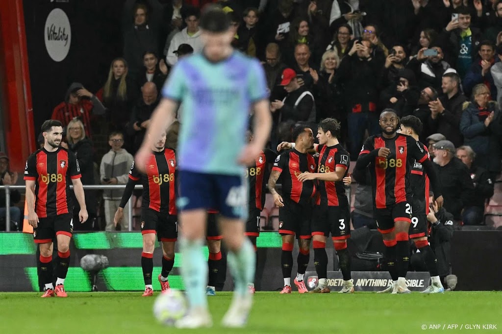 Hoofdrol Kluivert (Bournemouth) bij eerste nederlaag Arsenal