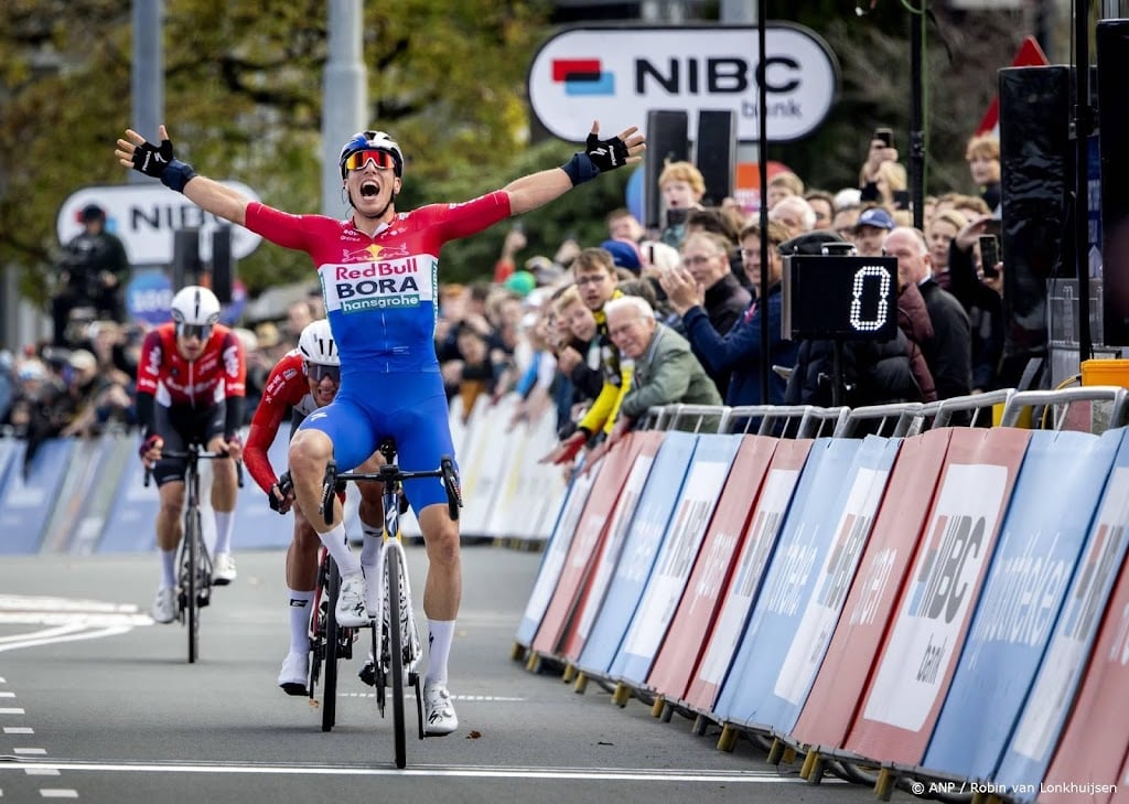 Van Poppel wint slotetappe Tour of Holland, eindzege Laporte 