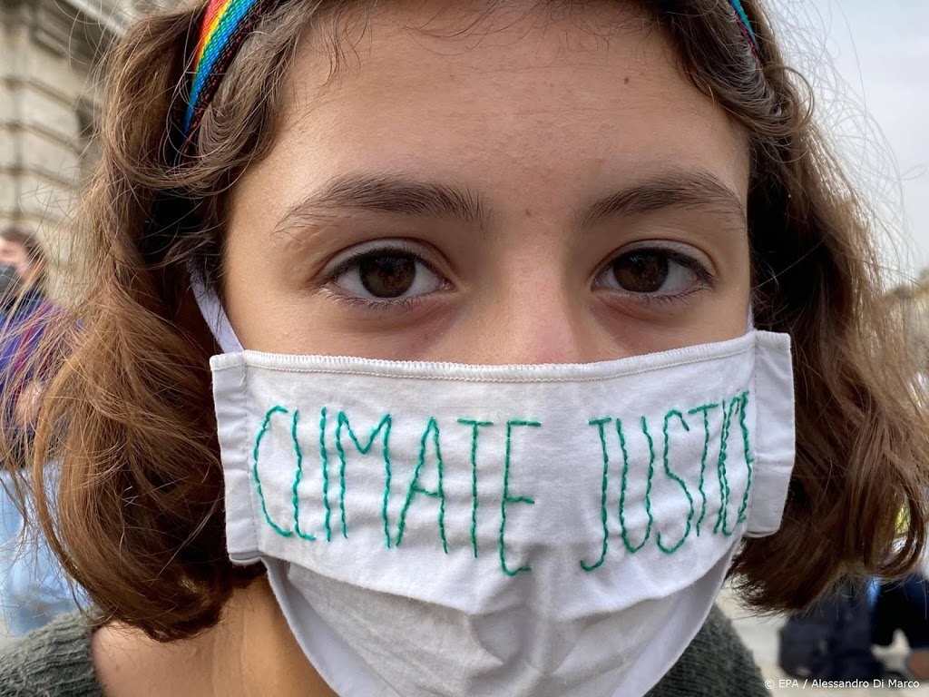 Gefrustreerde jongeren trappen eigen klimaattop af