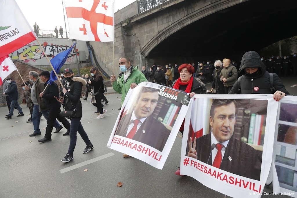 Hongerstakende Georgische ex-leider Saakasjvili 'in levensgevaar'