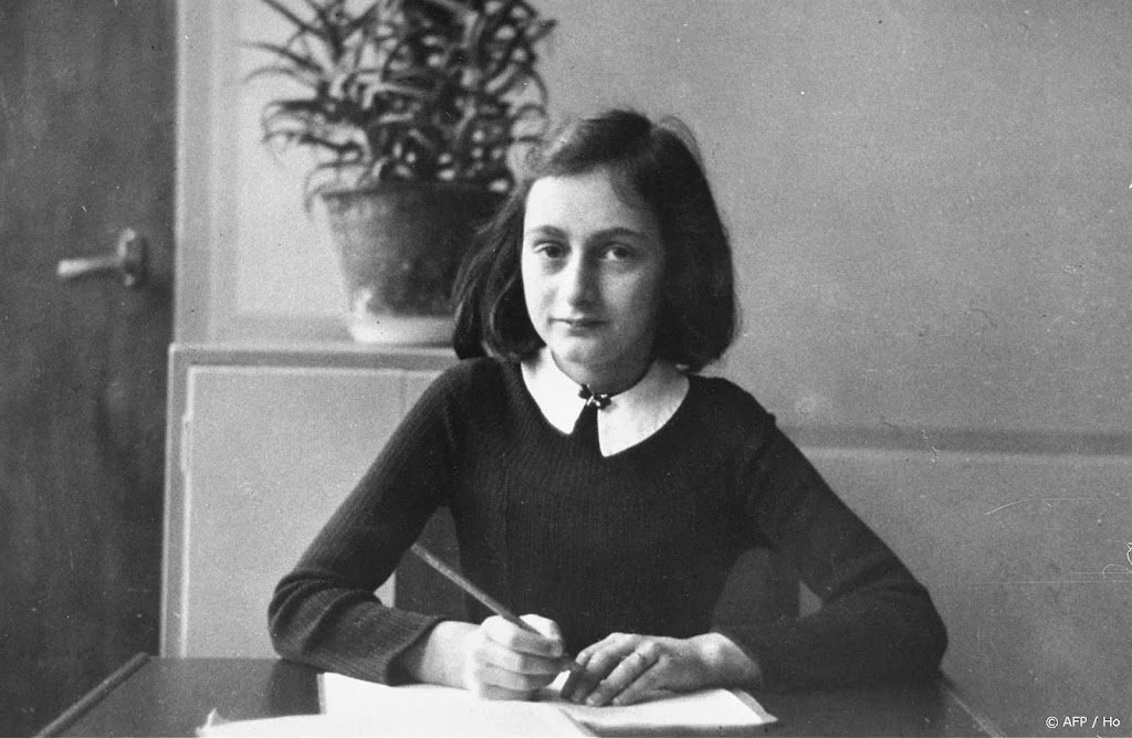 Muurschildering Anne Frank in Milaan vernield en beklad 