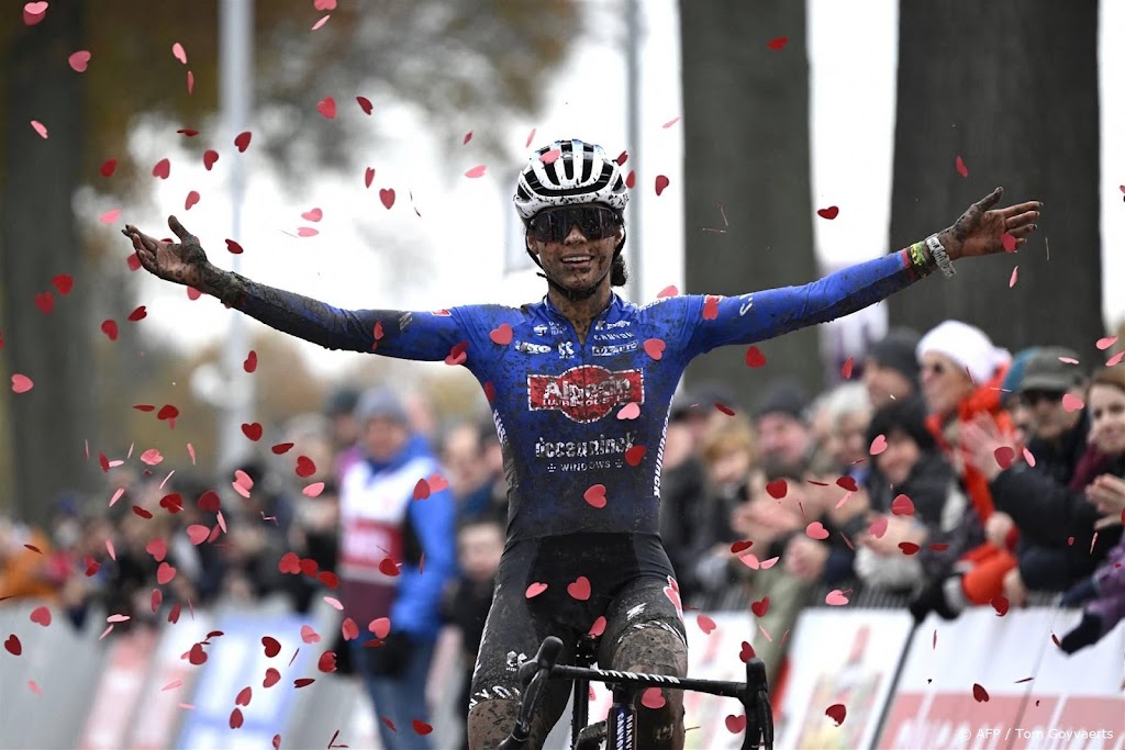 Veldrijdster Alvarado wint tweede wereldbekercross op rij