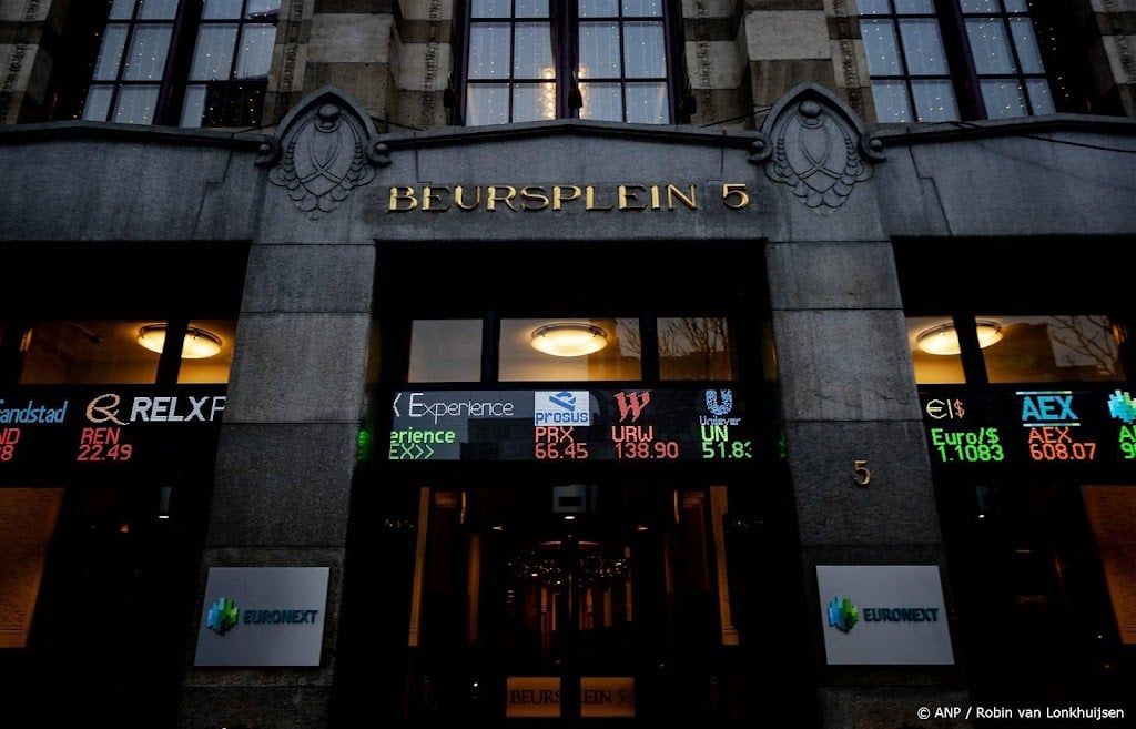 Voorzichtig herstel chipbedrijven in licht hogere AEX