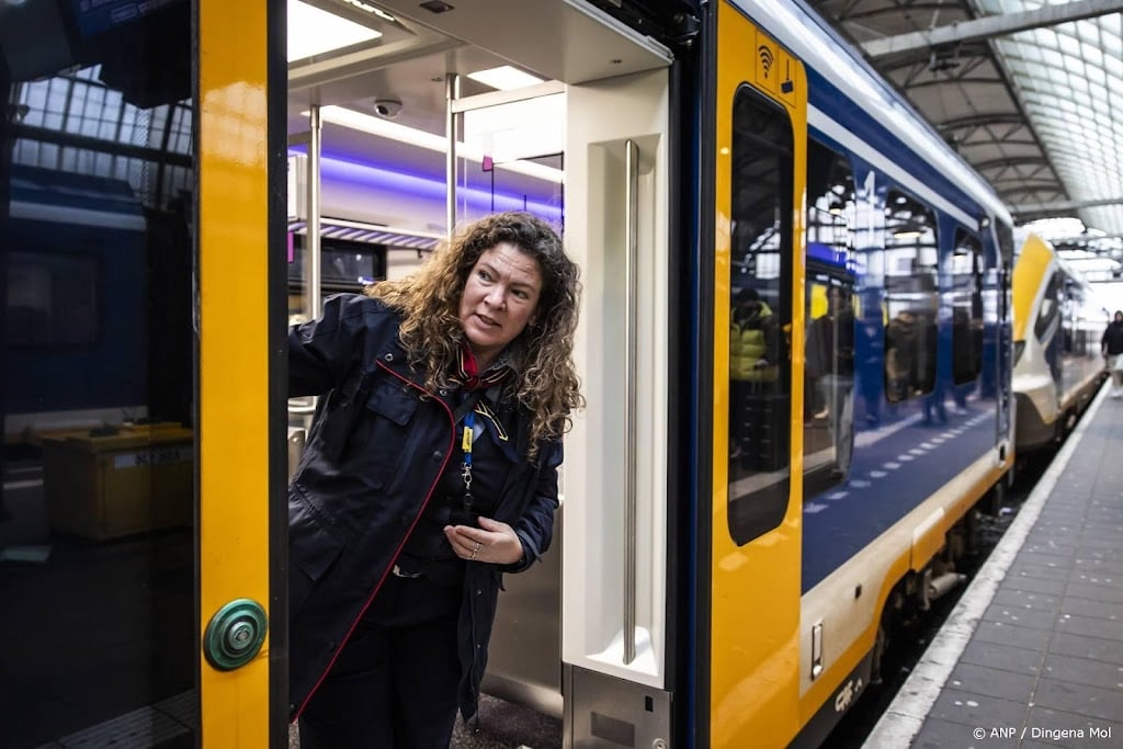 NS koopt voor ruim 400 miljoen euro nieuwe sprinters
