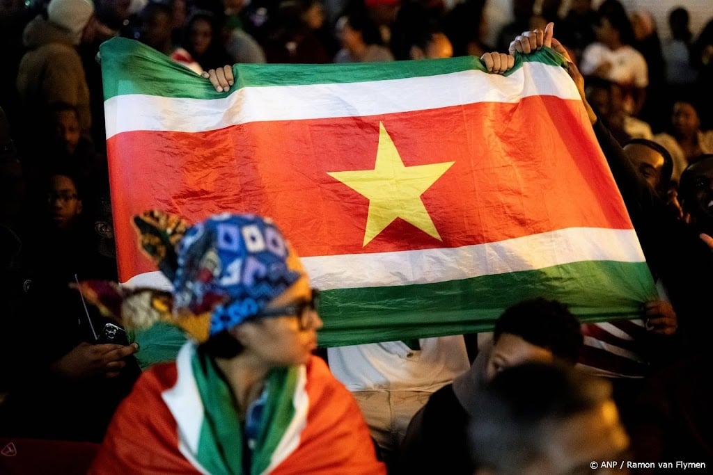 Ruim kwart miljoen Surinamers sinds 1975 naar Nederland verhuisd