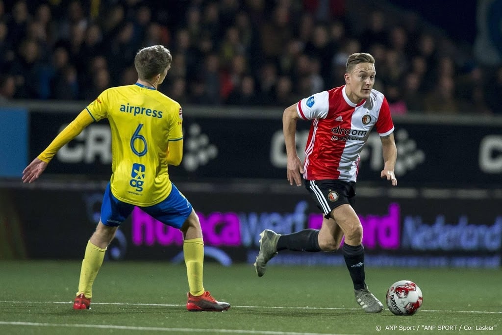 Feyenoord met moeite langs Cambuur in beker