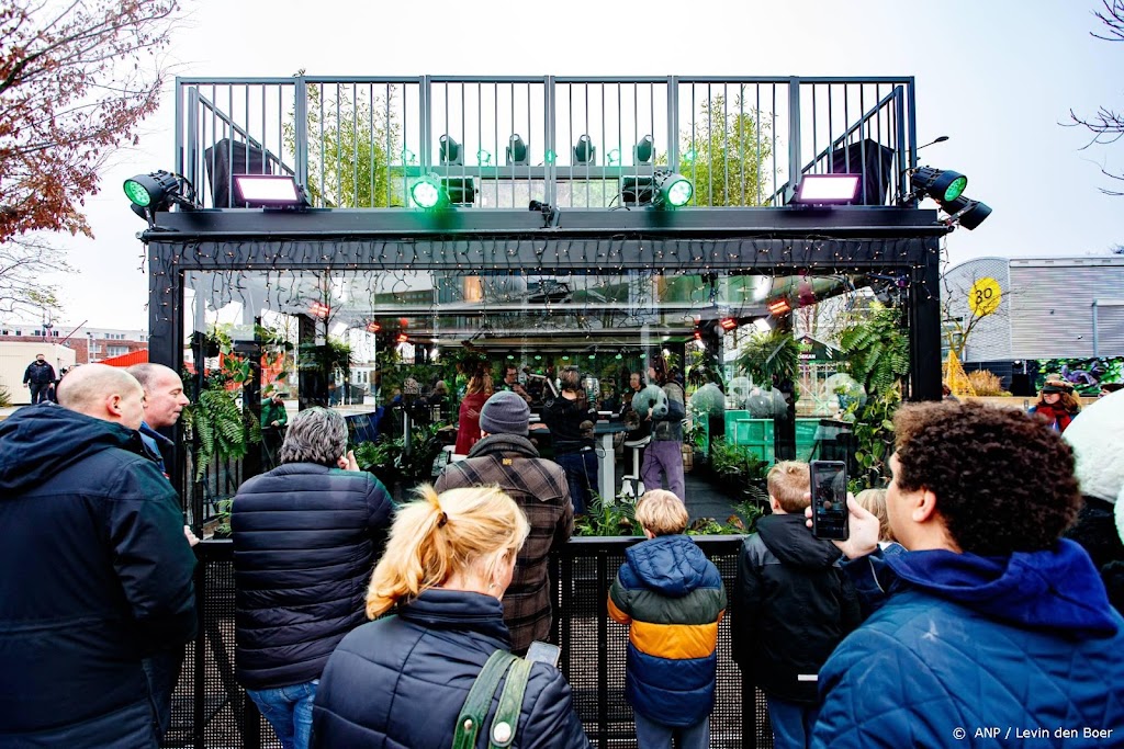 Terugkeer Glazen Huis levert na één dag ruim 350.000 euro op