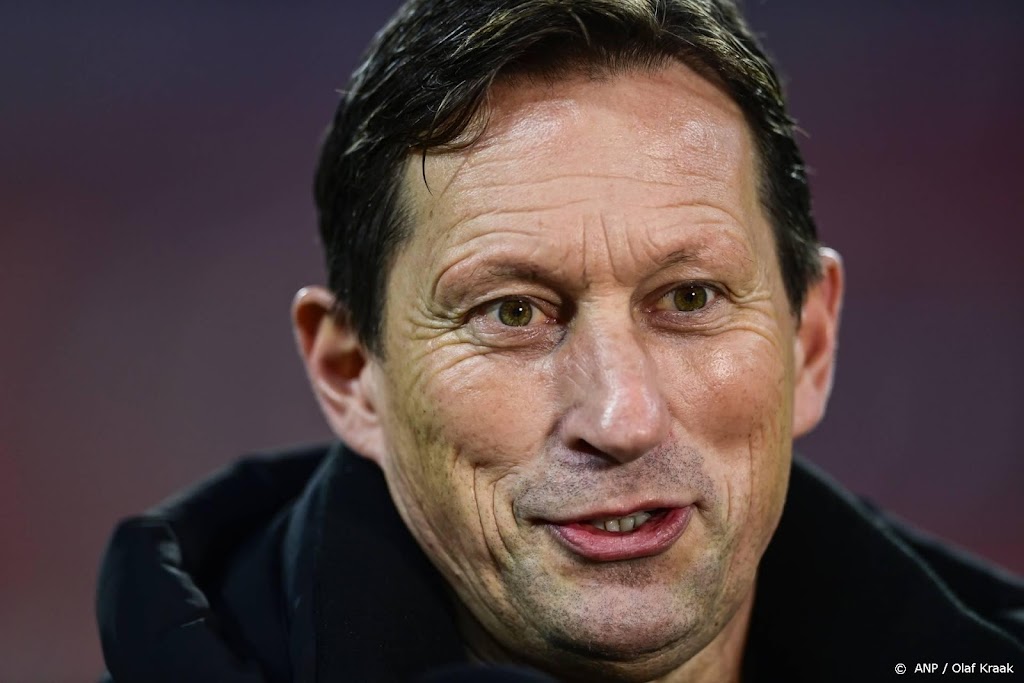 Coach Schmidt: PSV verdient het om bovenaan te staan 