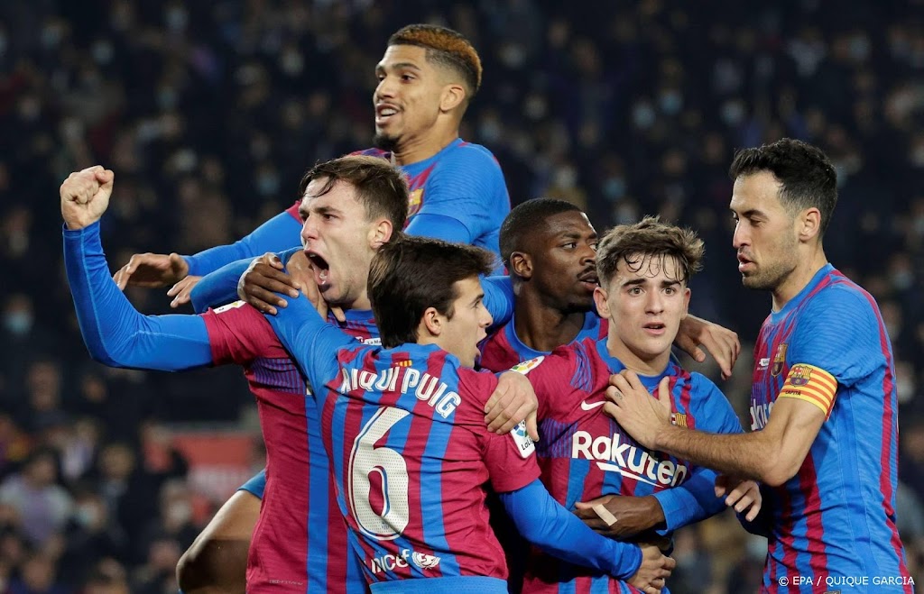 Clubleden Barça stemmen in met miljardenlening voor renovatie