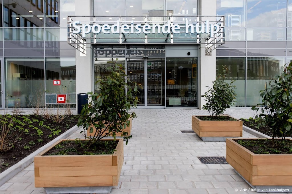Ook zondag hadden ziekenhuizen het heel druk door de gladheid