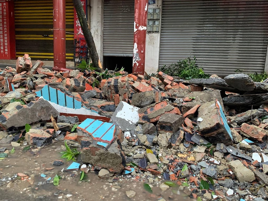 Tientallen doden en gewonden door aardbeving China