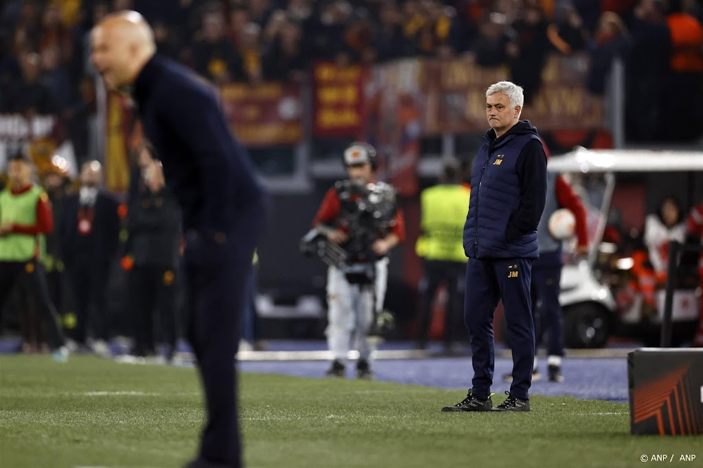 Feyenoord-coach Slot niet verrast door nieuwe duels met Mourinho
