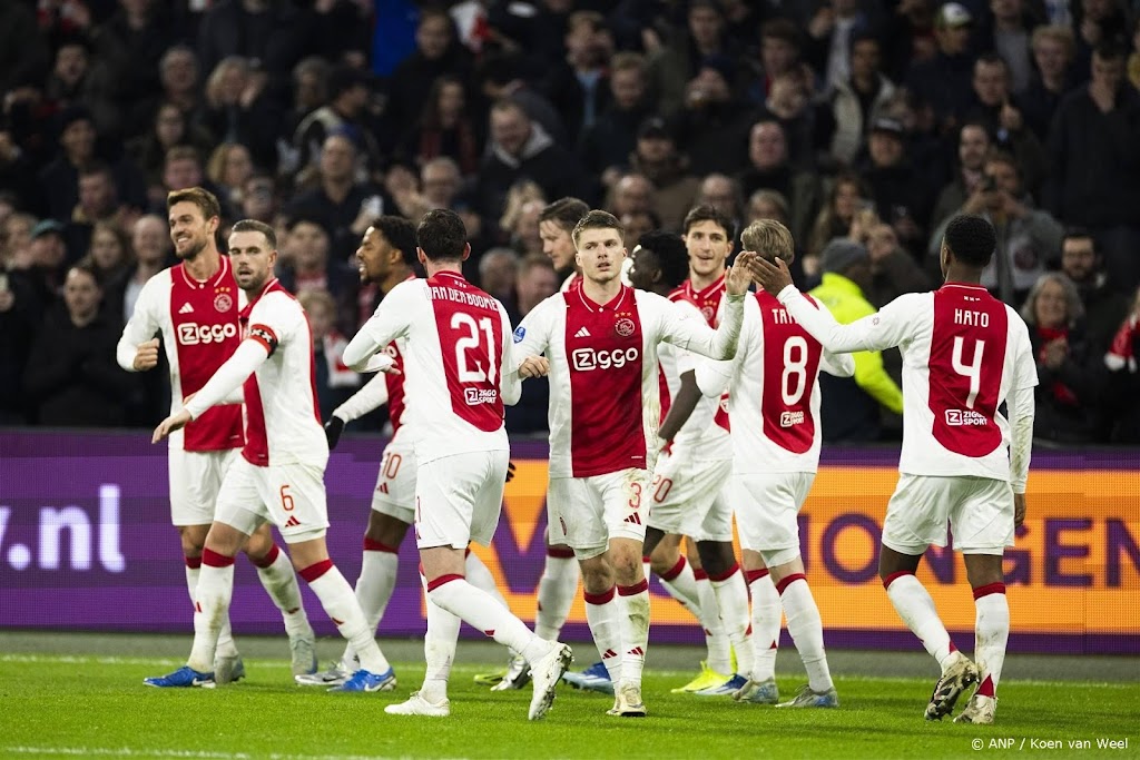 Ajax rekent in KNVB-beker in tweede helft af met Telstar