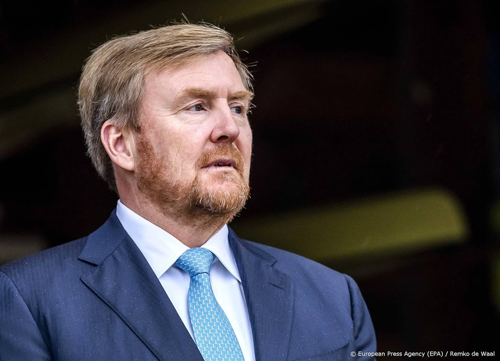 Willem-Alexander feliciteert president Biden namens Nederland