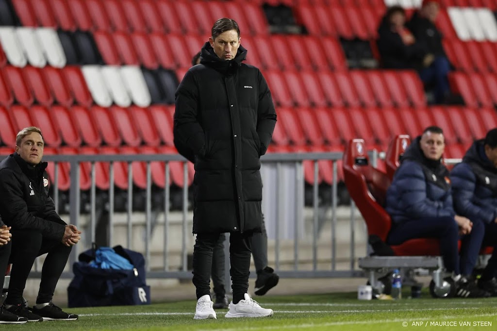 Trainer Schmidt ziet PSV knokken naar winst