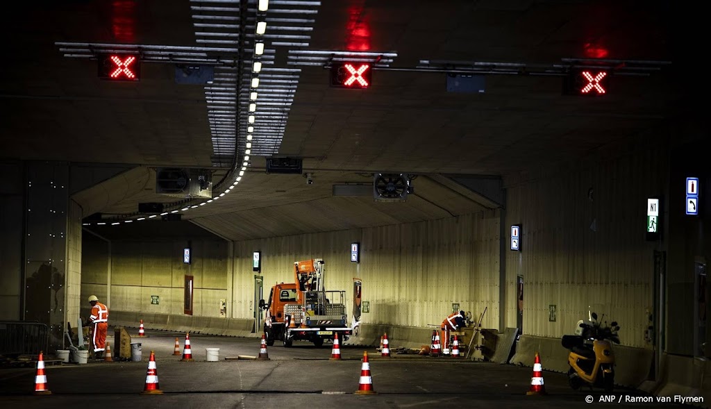 Amsterdamse Piet Heintunnel heropent na renovatie