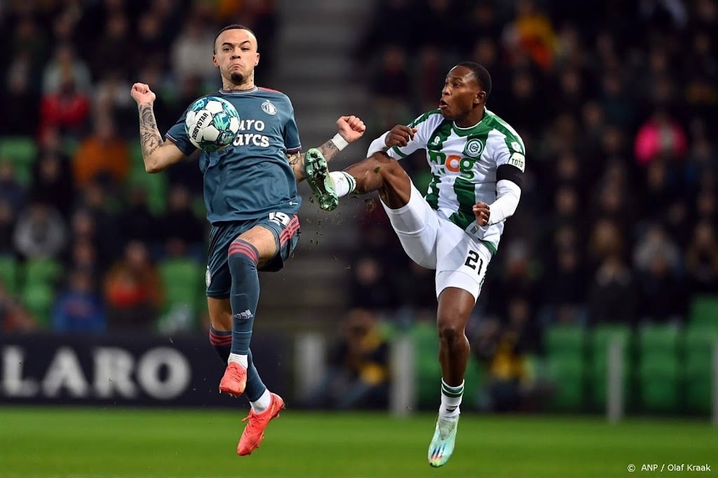 Feyenoord-coach Slot verwacht Groningen-speler Kasanwirjo snel