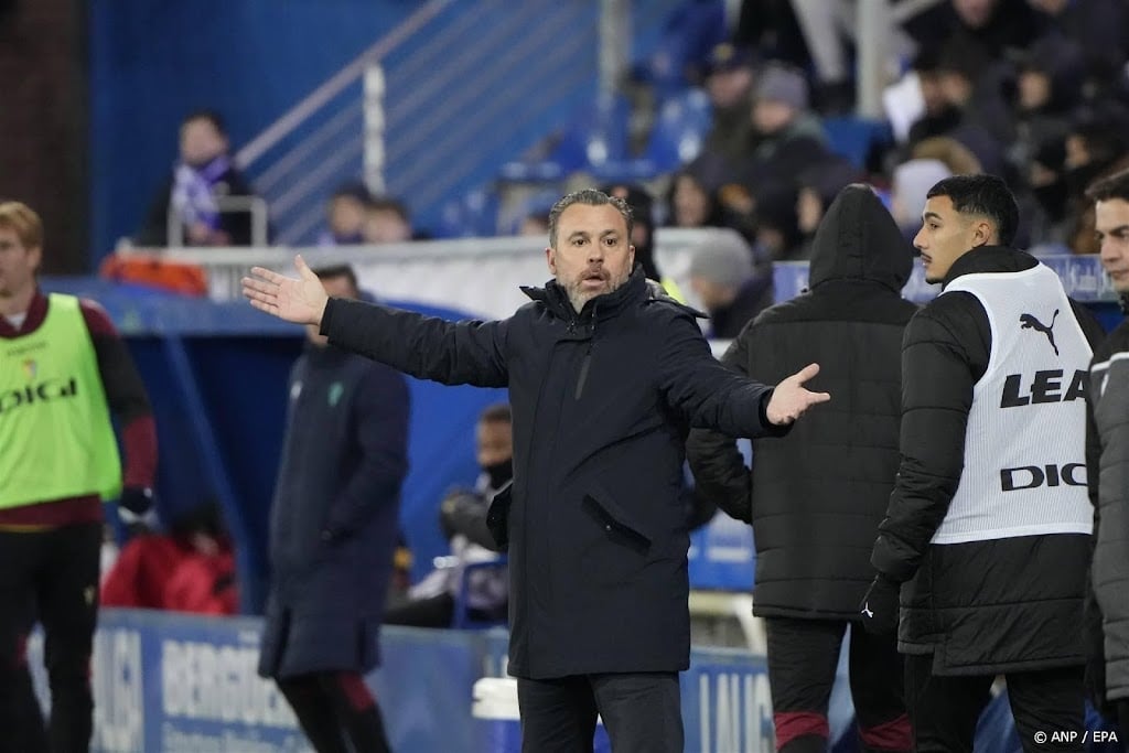 Cádiz ontslaat trainer González na nederlaag tegen Alavés