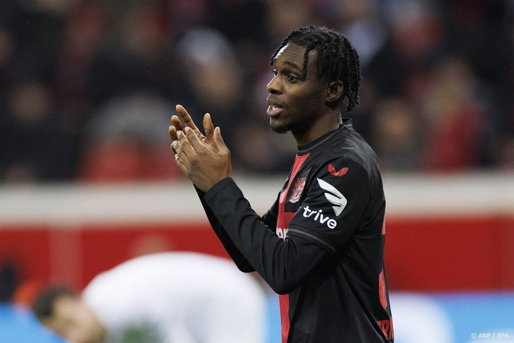 Oranje-international Frimpong loopt blessure aan onderbeen op