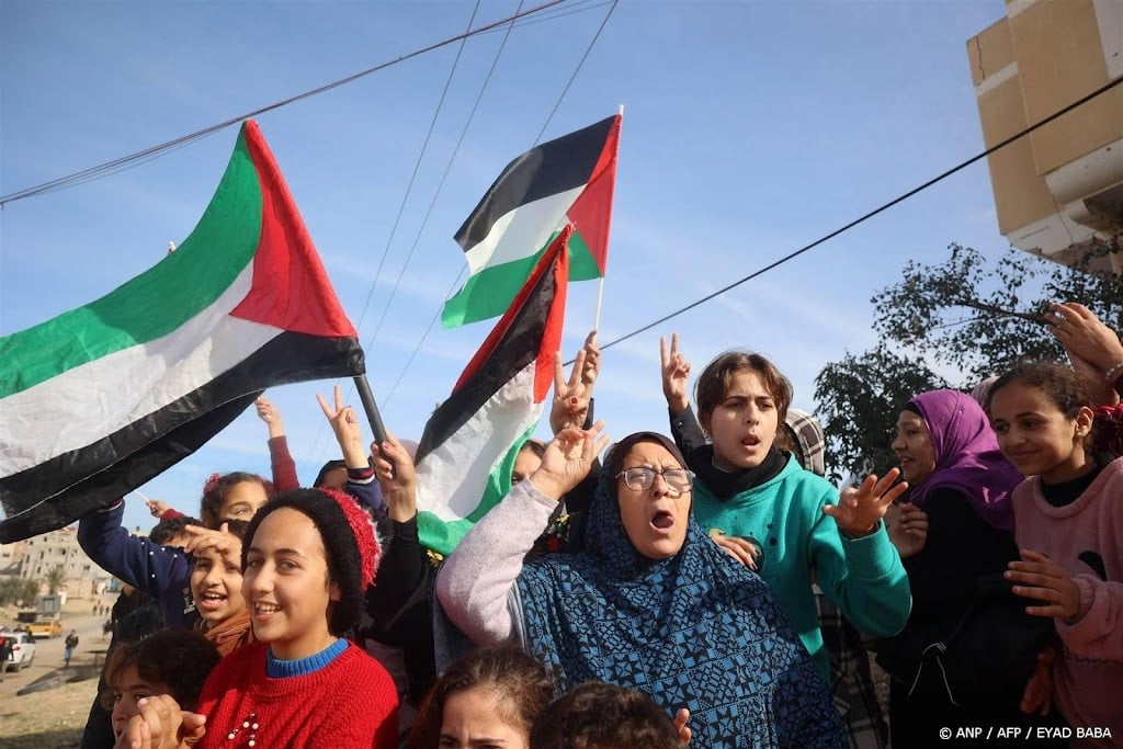 Eerste 90 Palestijnse gevangenen vrij na bestand Israël-Hamas