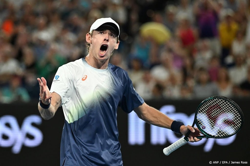 De Minaur wacht na vlotte zege duel met Sinner in kwartfinale