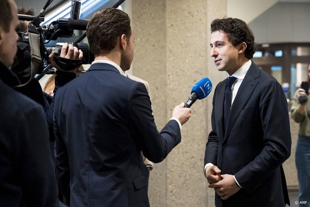 Klaver haalt uit naar Rutte: stop met geslijm richting Trump