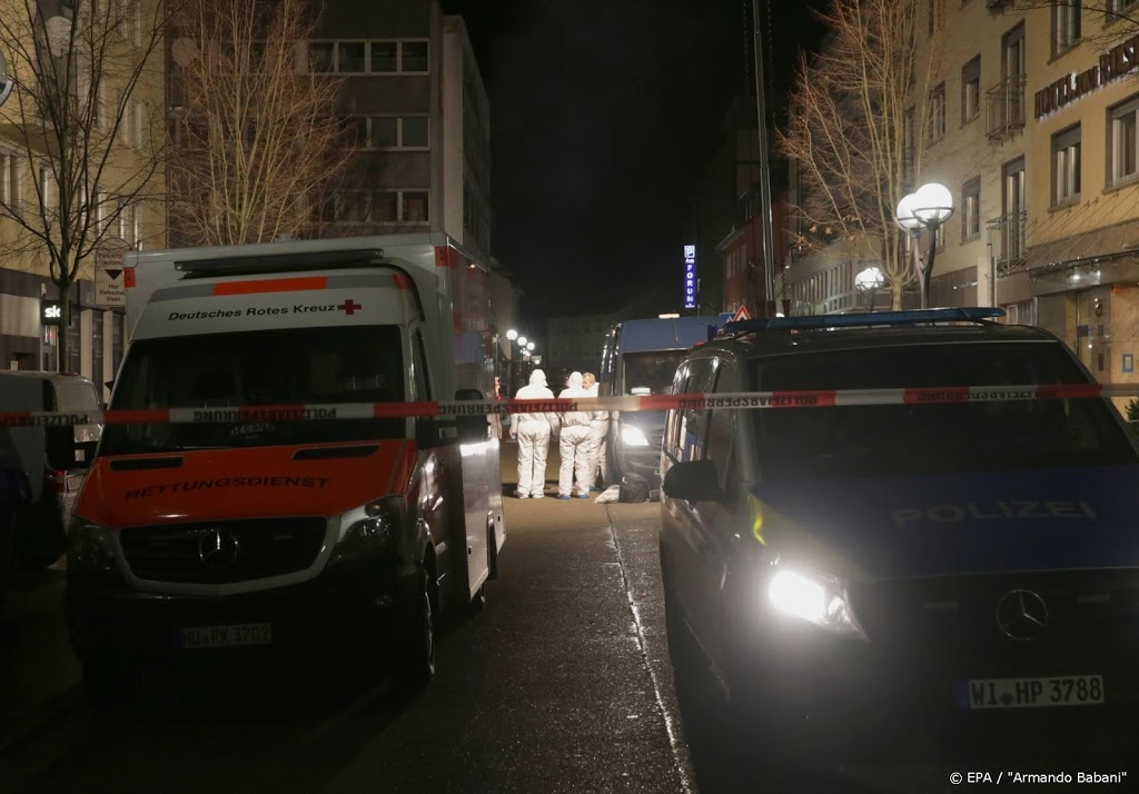 Vermoedelijke dader schietpartijen Hanau dood gevonden in woning 